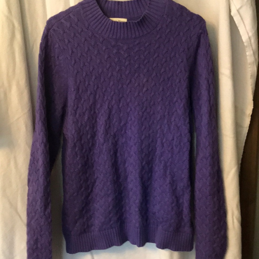 Cable sweater